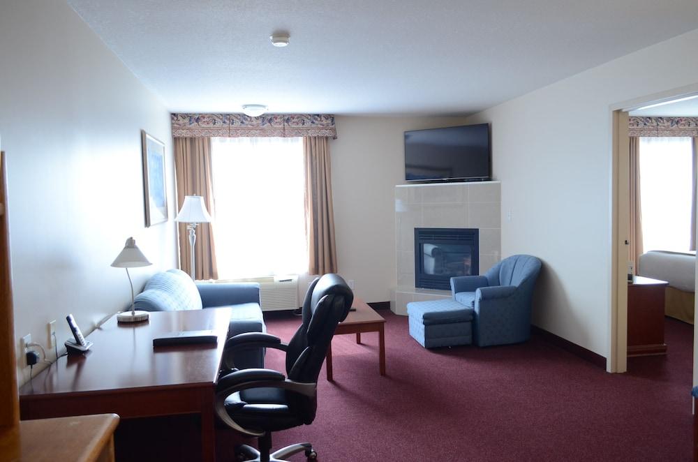 Quality Inn & Suites Edmonton International Airport Leduc Buitenkant foto