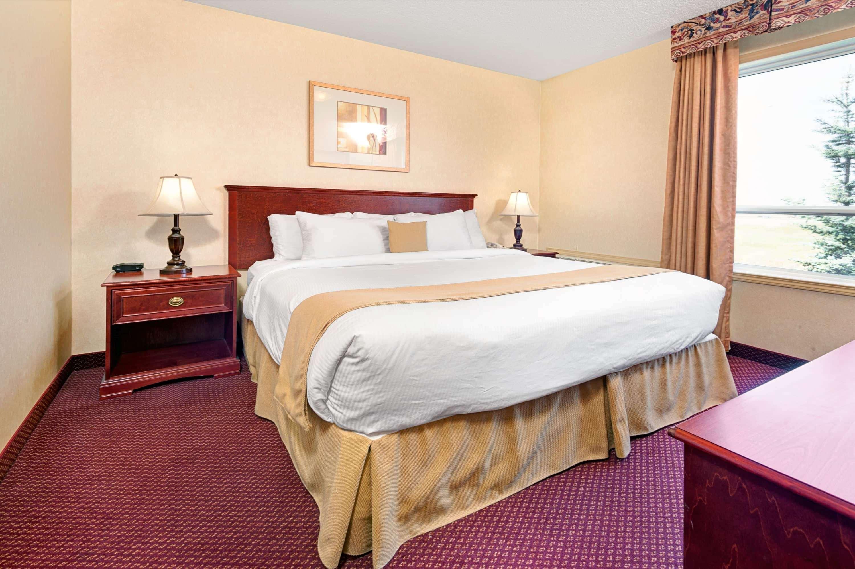 Quality Inn & Suites Edmonton International Airport Leduc Buitenkant foto