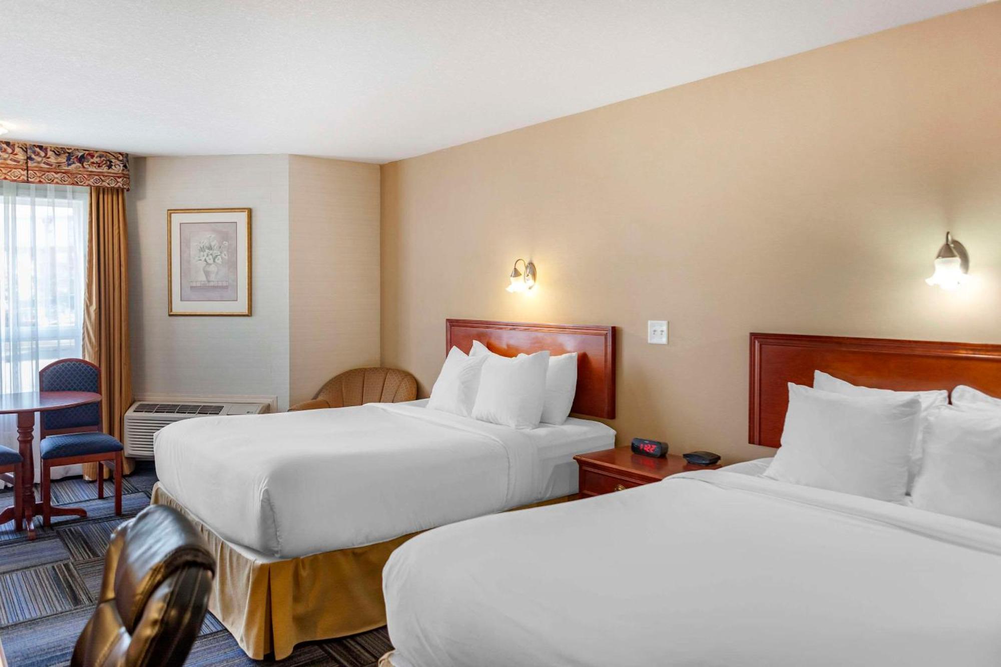 Quality Inn & Suites Edmonton International Airport Leduc Buitenkant foto