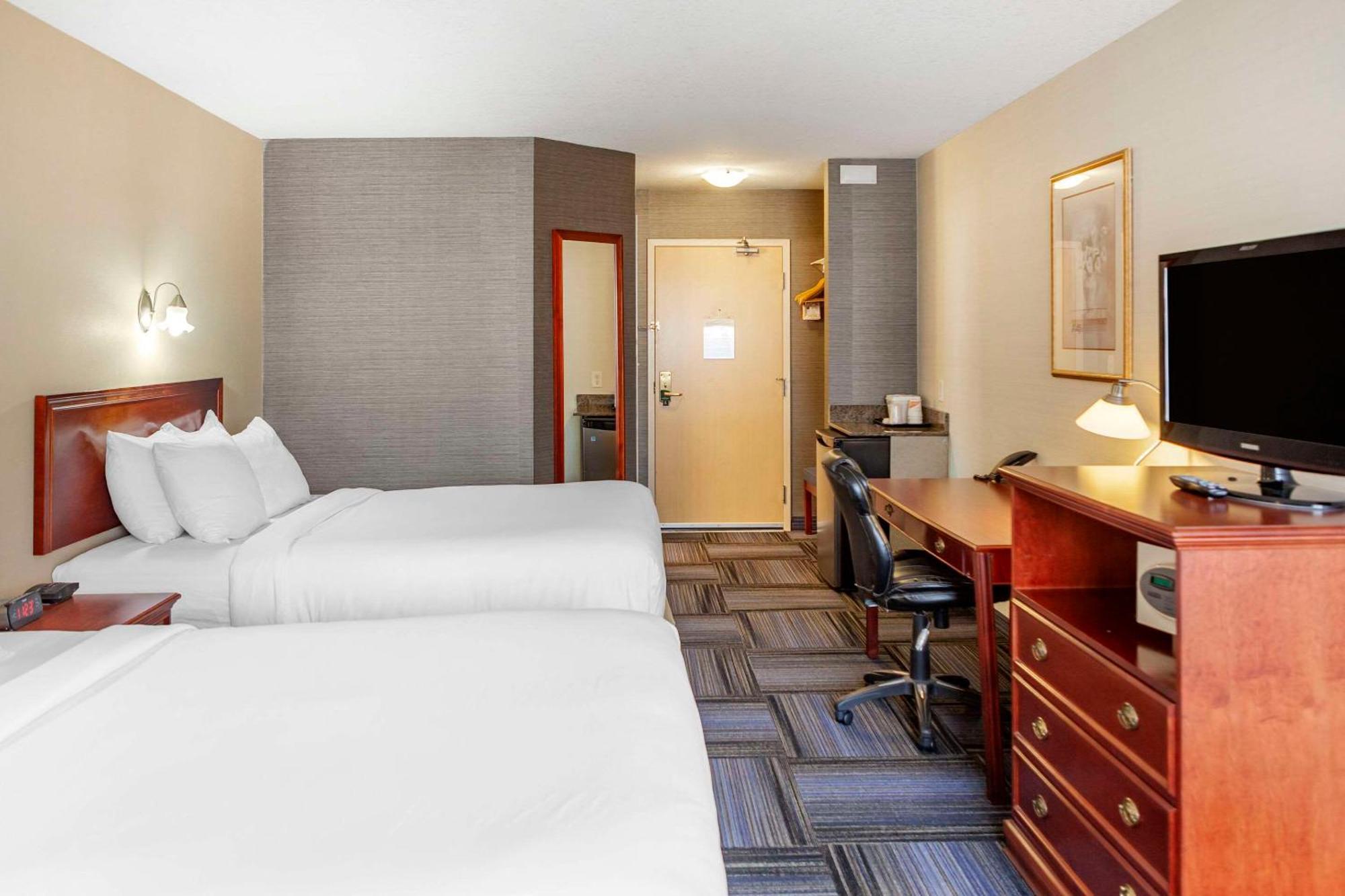 Quality Inn & Suites Edmonton International Airport Leduc Buitenkant foto
