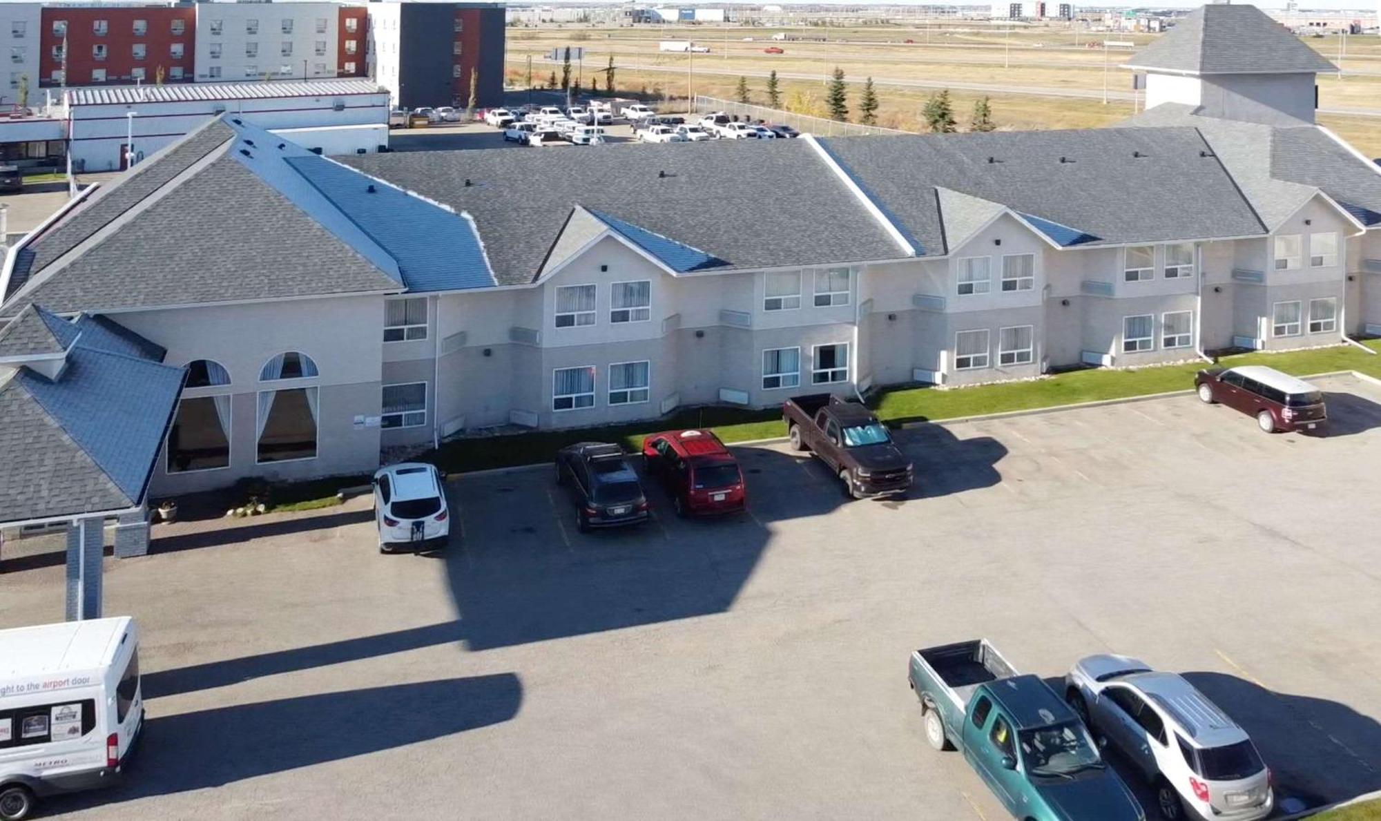 Quality Inn & Suites Edmonton International Airport Leduc Buitenkant foto