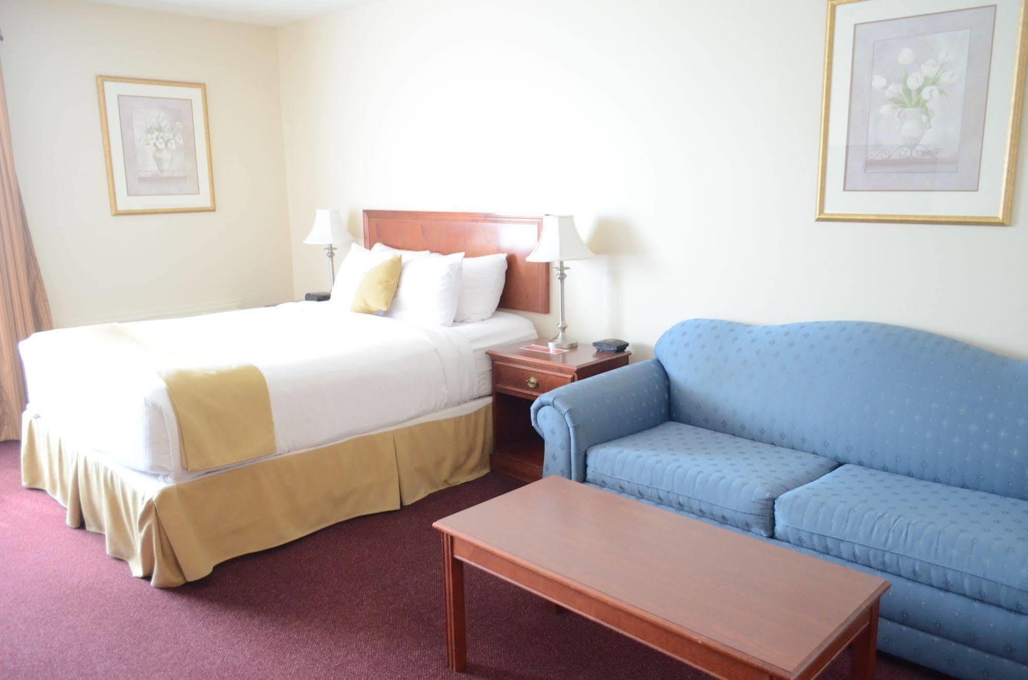 Quality Inn & Suites Edmonton International Airport Leduc Buitenkant foto